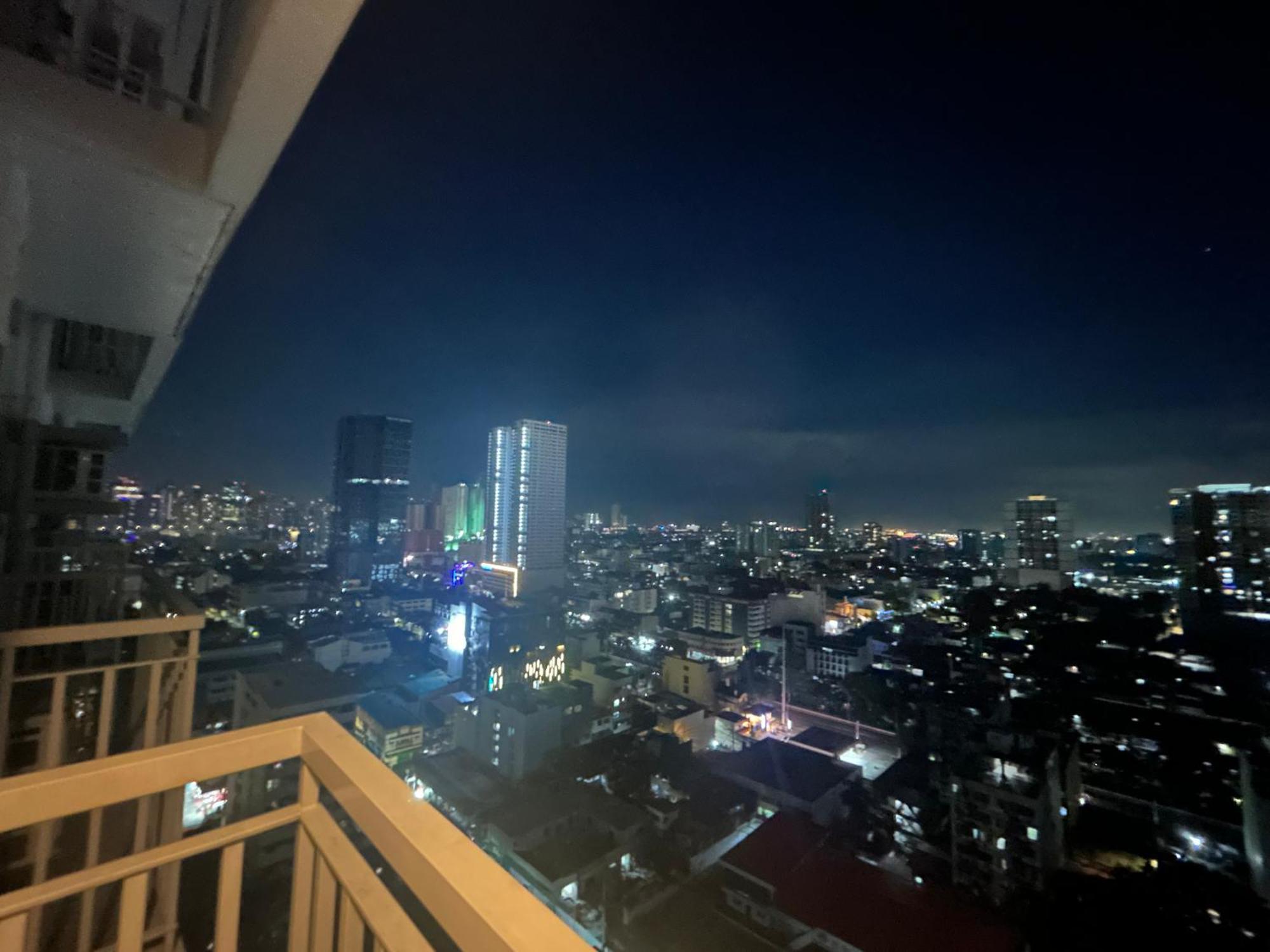2Br Coast Residences Manila Esterno foto