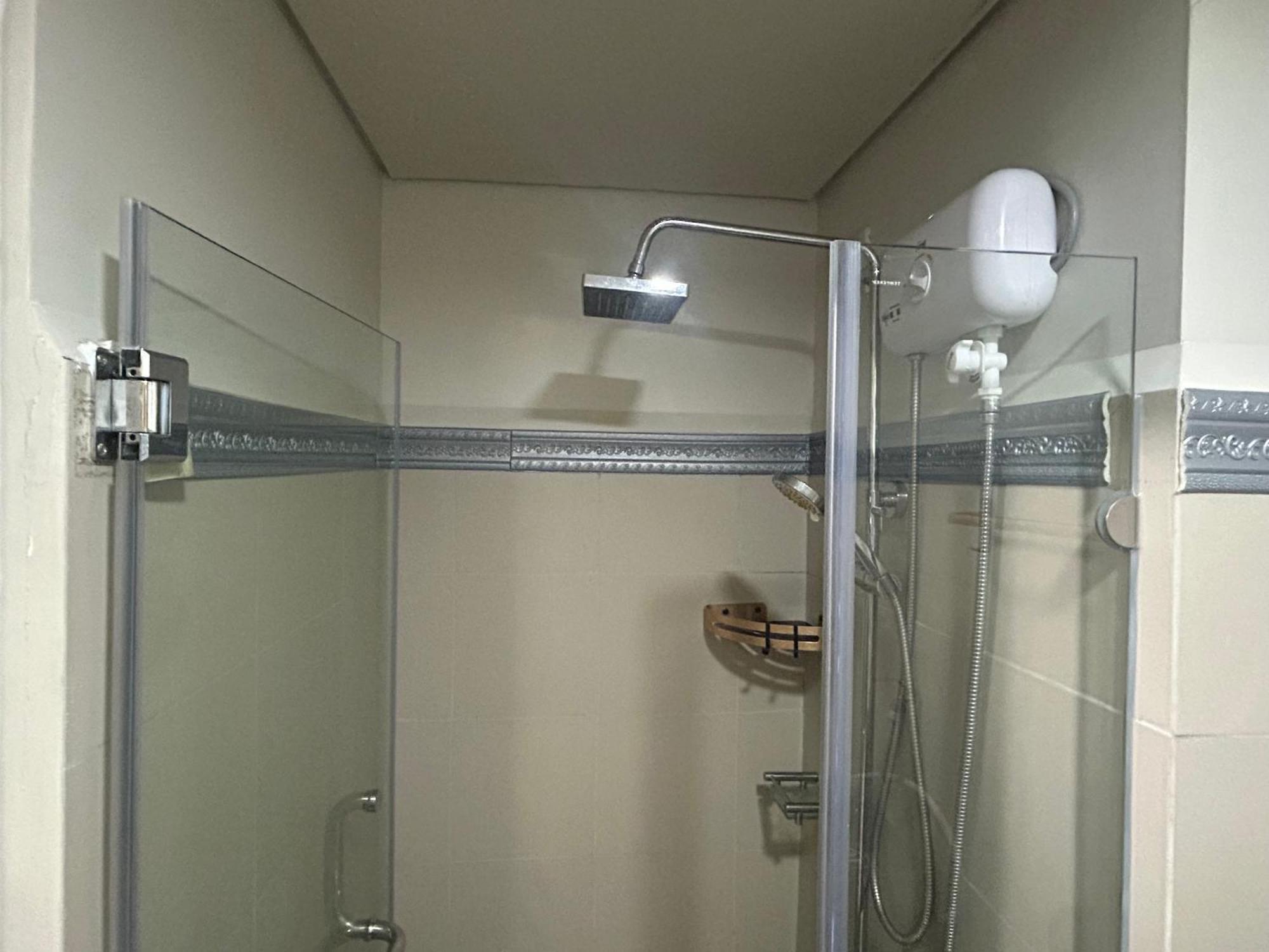 2Br Coast Residences Manila Esterno foto